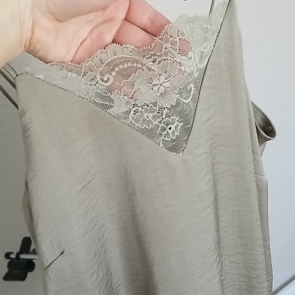 H&M lace cami satin top *like new* - Picture 2 of 4